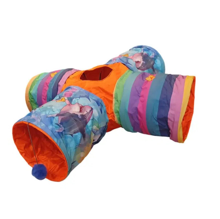 تونل بازی گربه مدل چهار شاخه رنگارنگ، با چهار ورودی و خروجی مجزا، ساخته شده از پارچه مقاوم پلی استر، طراحی شده برای حداکثر تحرک و سرگرمی گربهها.